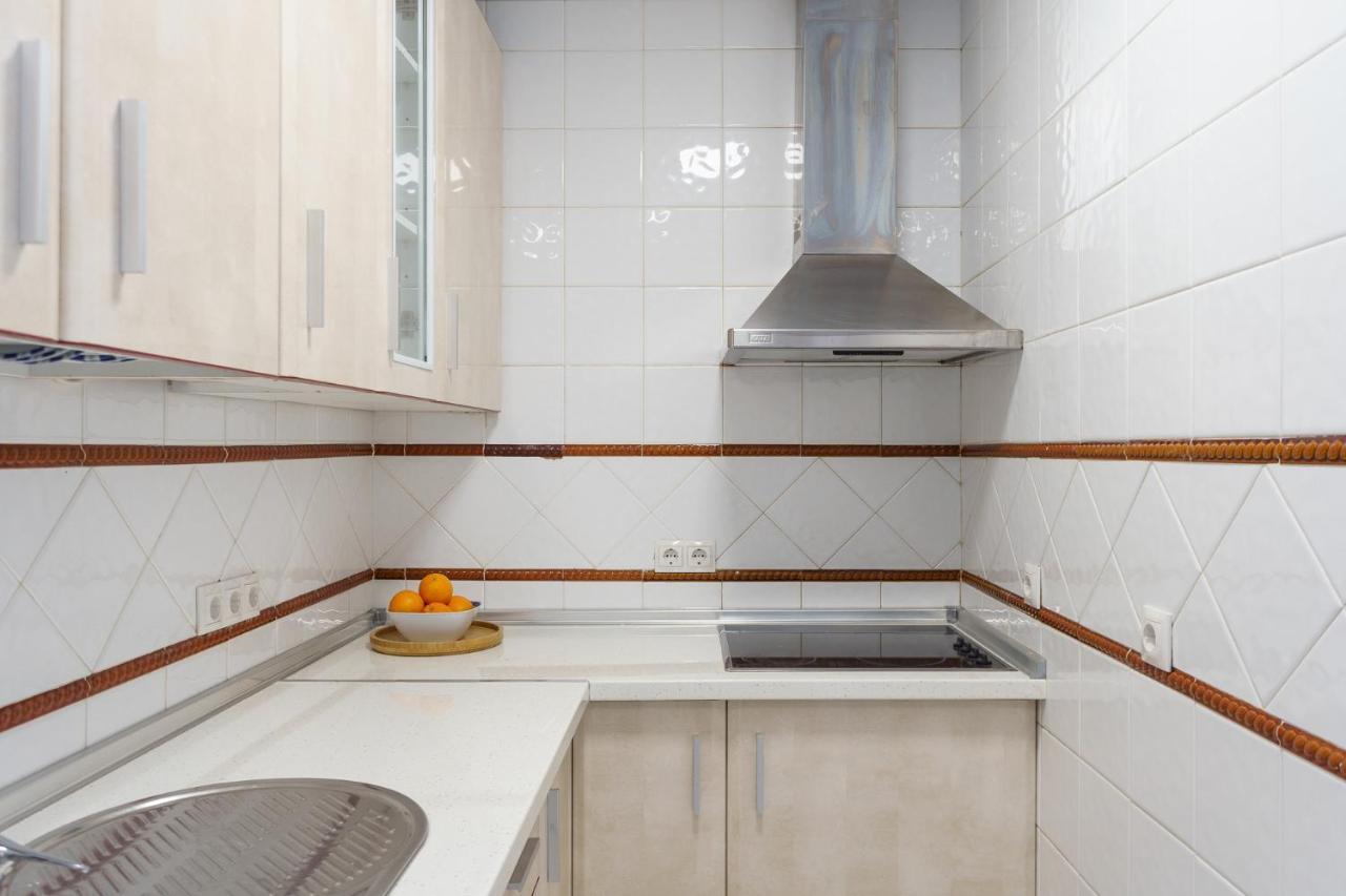 טורמולינוס Malagasuite Carihuela Apartments מראה חיצוני תמונה