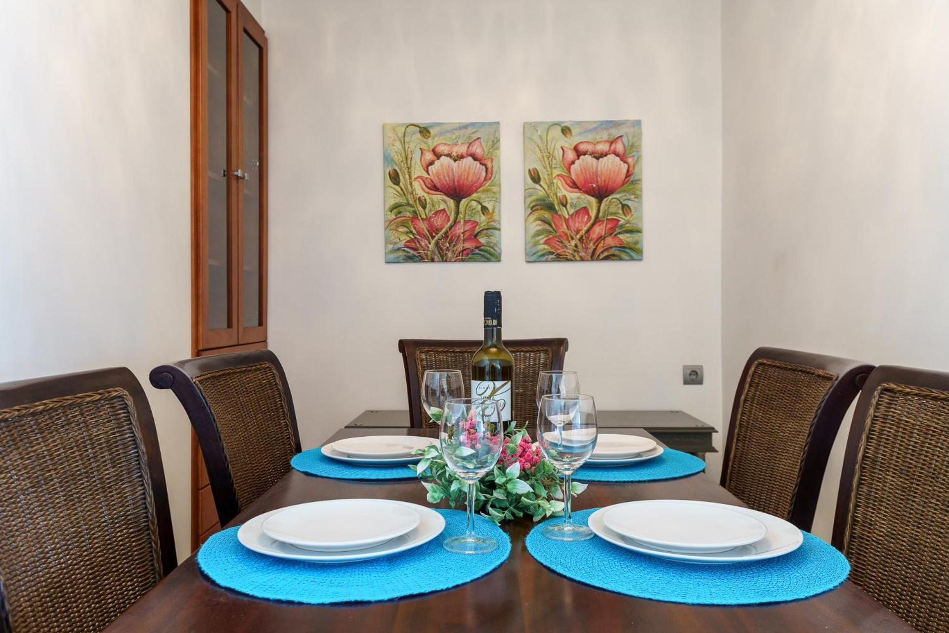 טורמולינוס Malagasuite Carihuela Apartments מראה חיצוני תמונה